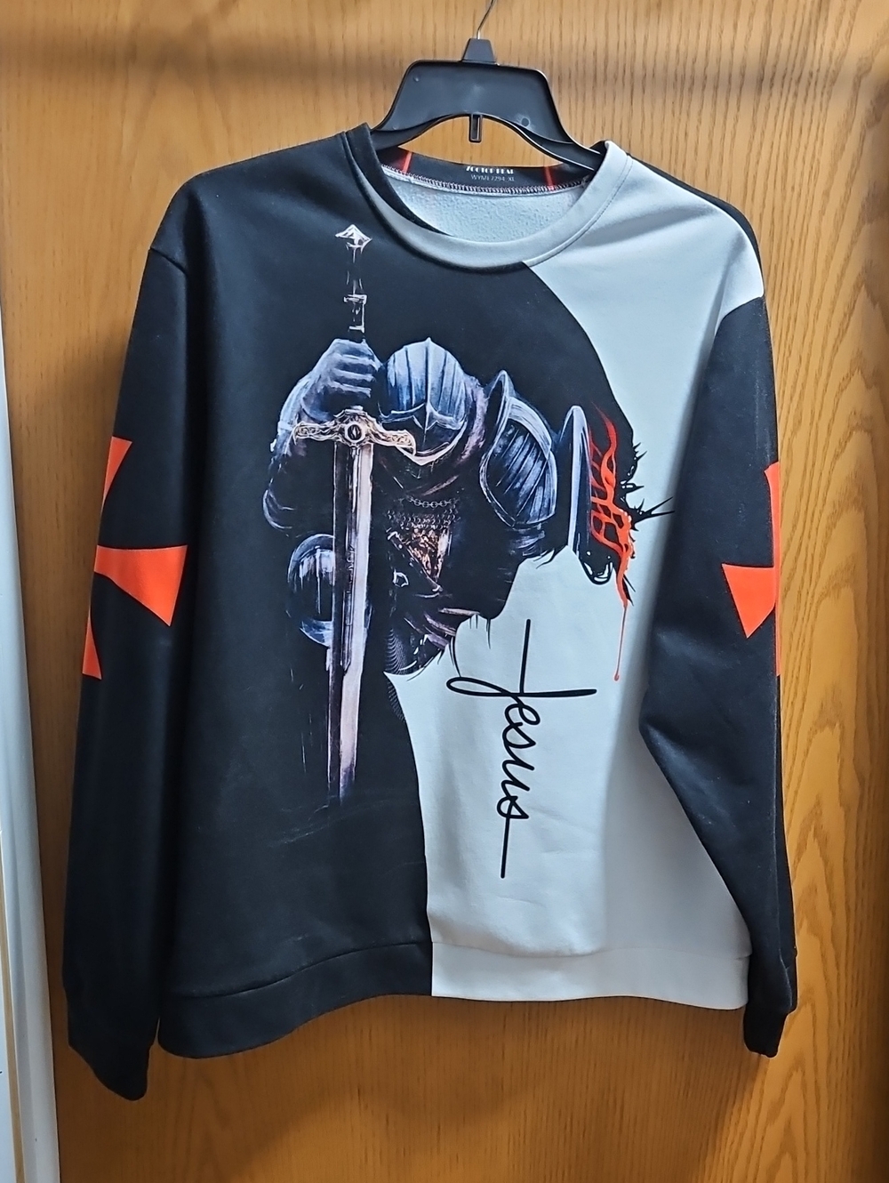 Knight Templar Child Of God Or Jesus Warrior graphics Sweaterhirt.